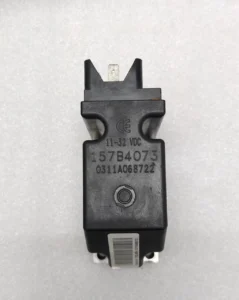 SAUER DANFOSS 157B4073 11-32VDC